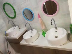 店鋪搬遷臺上盆，部分柜低價出售。