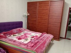 民達(dá)園二期，兩層樓，面積160，三室二廳兩衛(wèi)，裝修好，設(shè)施齊