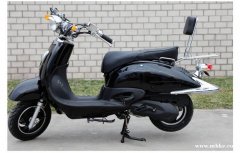 出售大龜王125踏板摩托