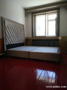 遠通大灑店旁邊交通家屬樓，二樓出租