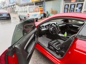 一萬出自動擋中華小跑