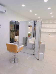 招聘發(fā)型師工資面議