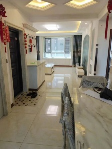 東街十中解放學(xué)區(qū)房，水岸人家四期南北通透，拎包入住，