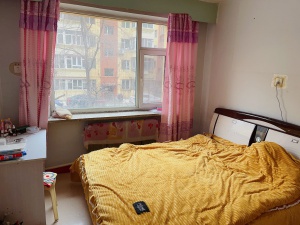 出租房屋沿河小區(qū)