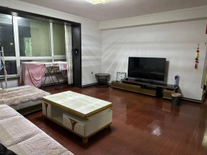 出租房屋，可月租季度租年租