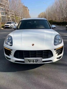 準16年保時捷邁凱