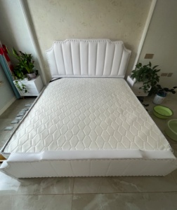 新床（1.8×2米帶床墊）