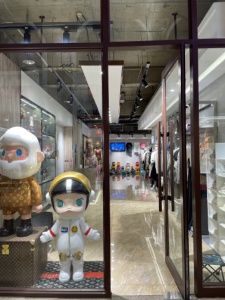 招聘服裝導(dǎo)購員