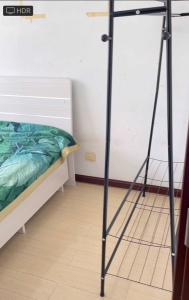 房子還有兩個多月到期 收800 水電網費全包可做飯 以后可商量換房子或續(xù)租 只限女生無不良嗜好