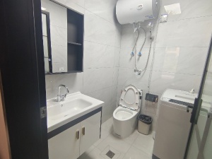 長安城公寓，市醫(yī)院正對面