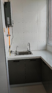 出租豐華園12B四樓，年租，包物業(yè)取暖費(fèi)