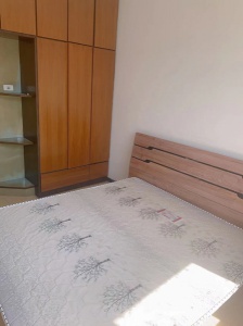 個人出租 新城花園兩室一廳 年租7500包含物業(yè)費取暖費拎包入住