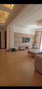 御龍灣三樓出售