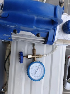 專(zhuān)業(yè)空調(diào)安裝維修移機(jī)加氟清洗