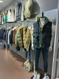 中聯(lián)二樓天井旁