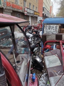 長(zhǎng)年高價(jià)回收各種二輪三輪四輪油車和電瓶車