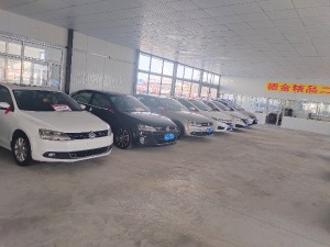德金精品二手車展廳，家用車首選
