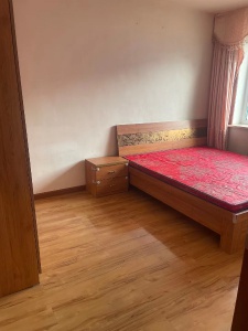 出租天怡花園7500一年包取暖費