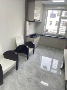 出售全新裝修優(yōu)質(zhì)樓房