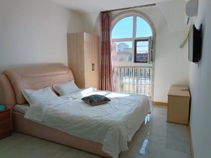 不夜城附近清華園小區(qū)公寓