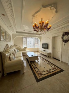 4350一平，華府精裝三室電梯5樓