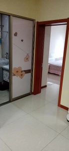 民達園小區(qū)二樓出售