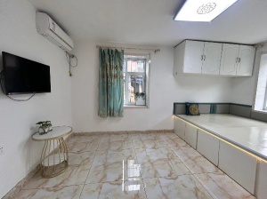 東方家居旁有一住宅一樓出租