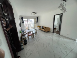 碧桂園金悅府11棟4單元15樓出租！出售！