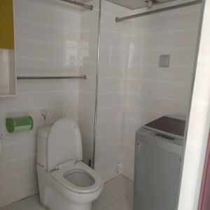 豐華園五樓兩室一廳53平，解放小學(xué)十中博文學(xué)區(qū)房拎包入住