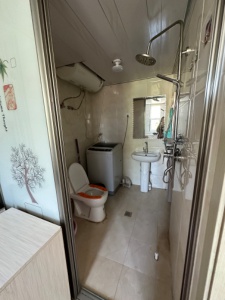 房租出租，兩室一廳，西街五金街