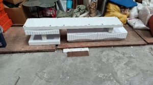 出售純白電視柜一個(gè)