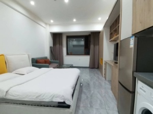 鑫港日租,月租,小時租18744576560