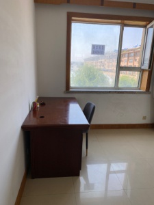 出售樓房、地址翰林學(xué)校對面、