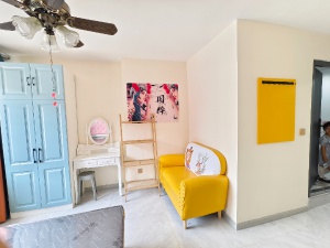 二樓公寓出租、獨(dú)立衛(wèi)浴、能做飯、可月付