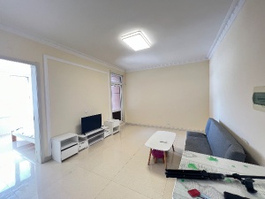 出租華府電梯6樓倆室一廳 1.7萬包取暖物業(yè)