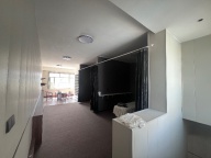 老街頭男士理發(fā)館二樓出租