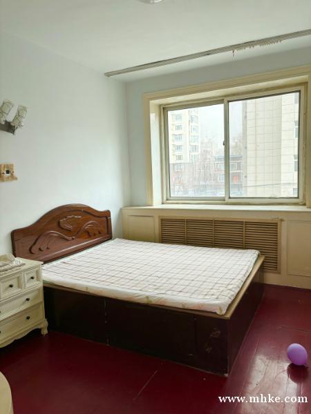 建國(guó)社區(qū)河畔花園，兩室一廳，拎包入??！